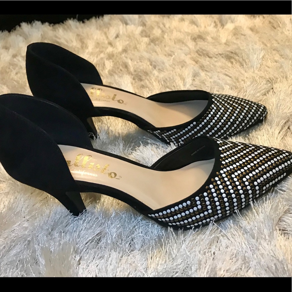 Callisto of California Black Stilettos Heels